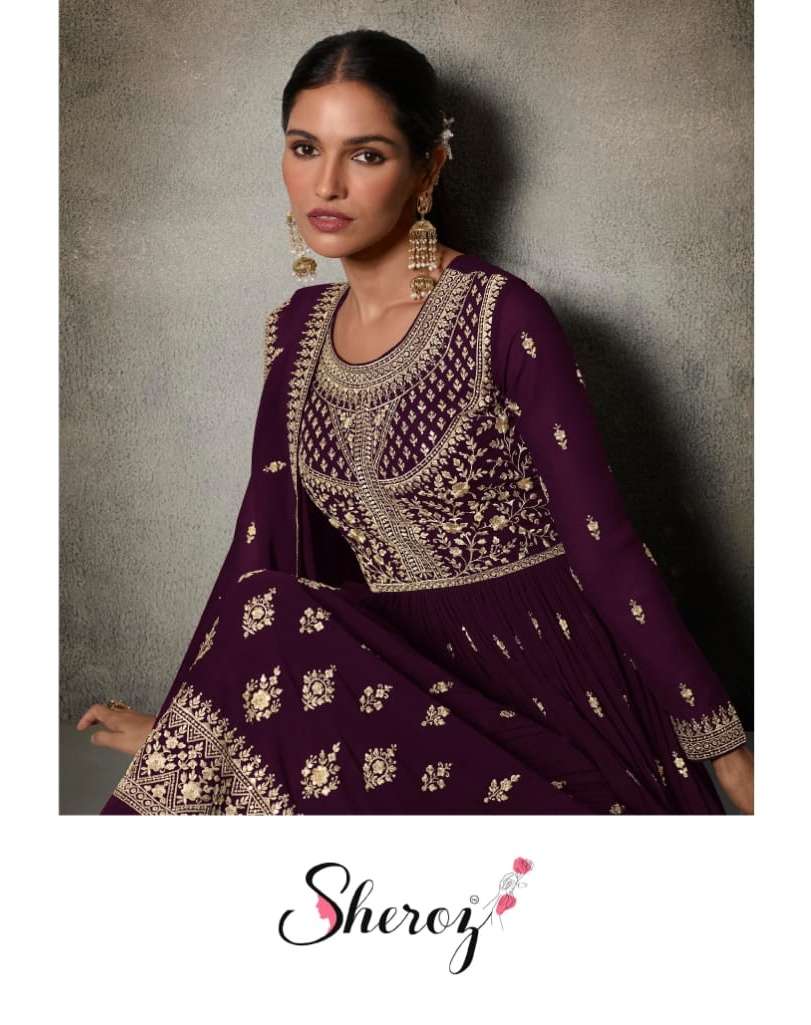 Shop Embroidered Velvet Suit Set 3801 Online - Women Plus